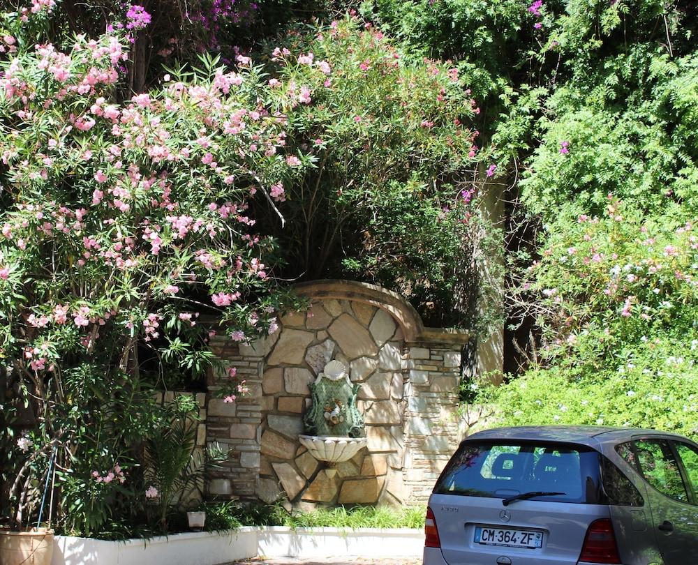 Grand Hotel De Calvi Exterior photo