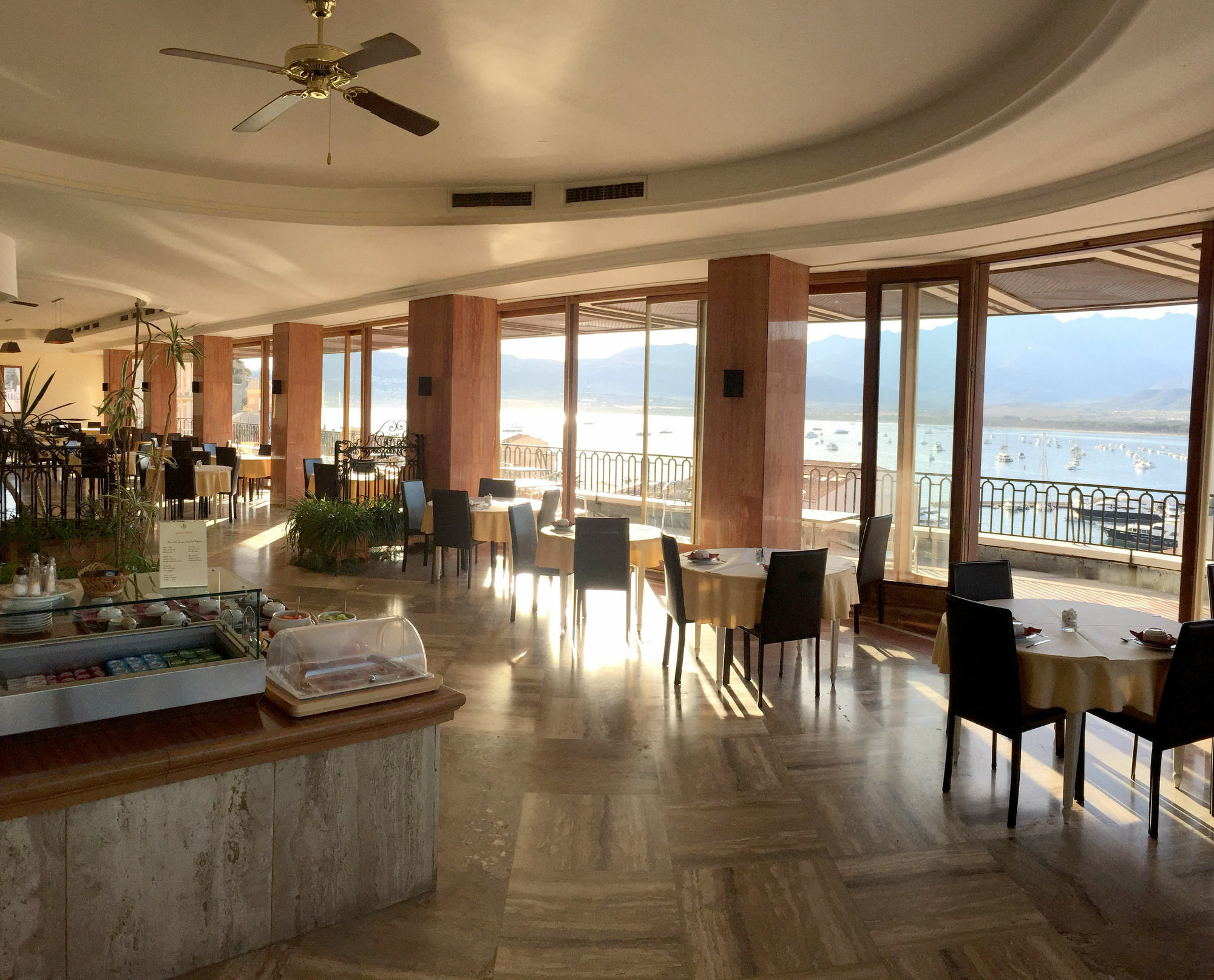 Grand Hotel De Calvi Exterior photo